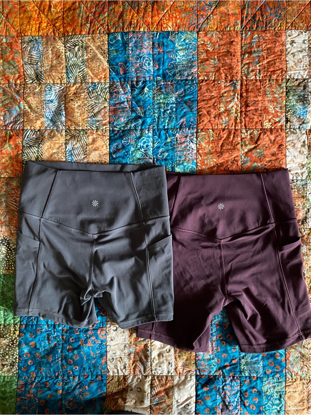 Athleta Salutation Stash shorts